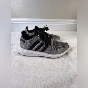 Adidas Swift Run 1.0 size 6 , new with out tags